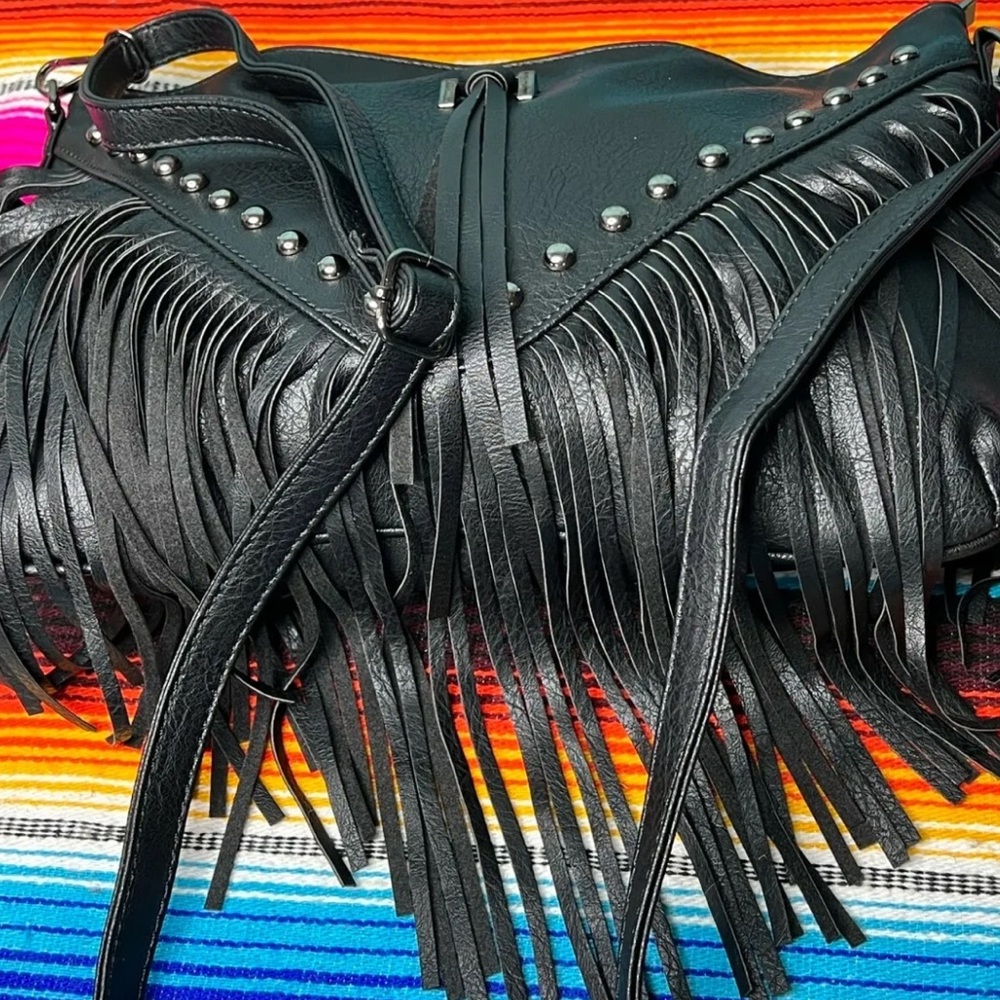 #213 Vegan Faux Leather Messenger Shoulder Fringe Bohemian Western Southwest Bag - Picture 4 of 5